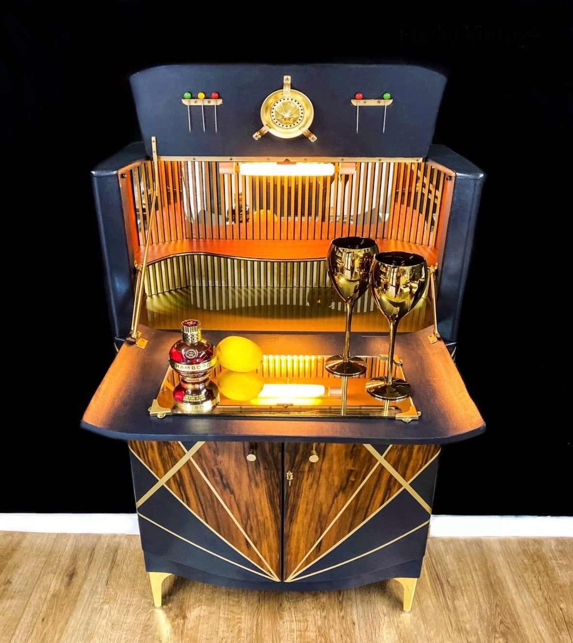 Gatsby Drinks Cabinet