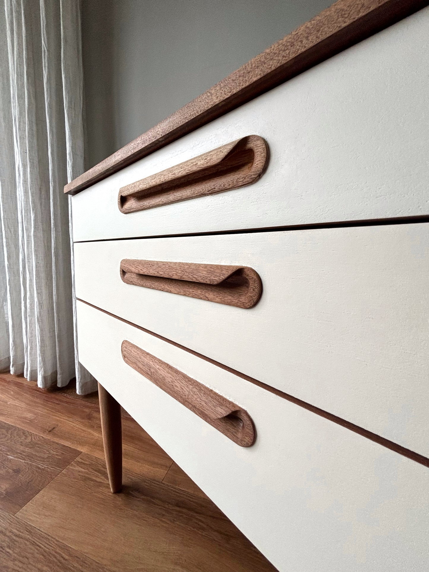 Handpainted Light Chest of Drawers with a beautiful composition of flowers