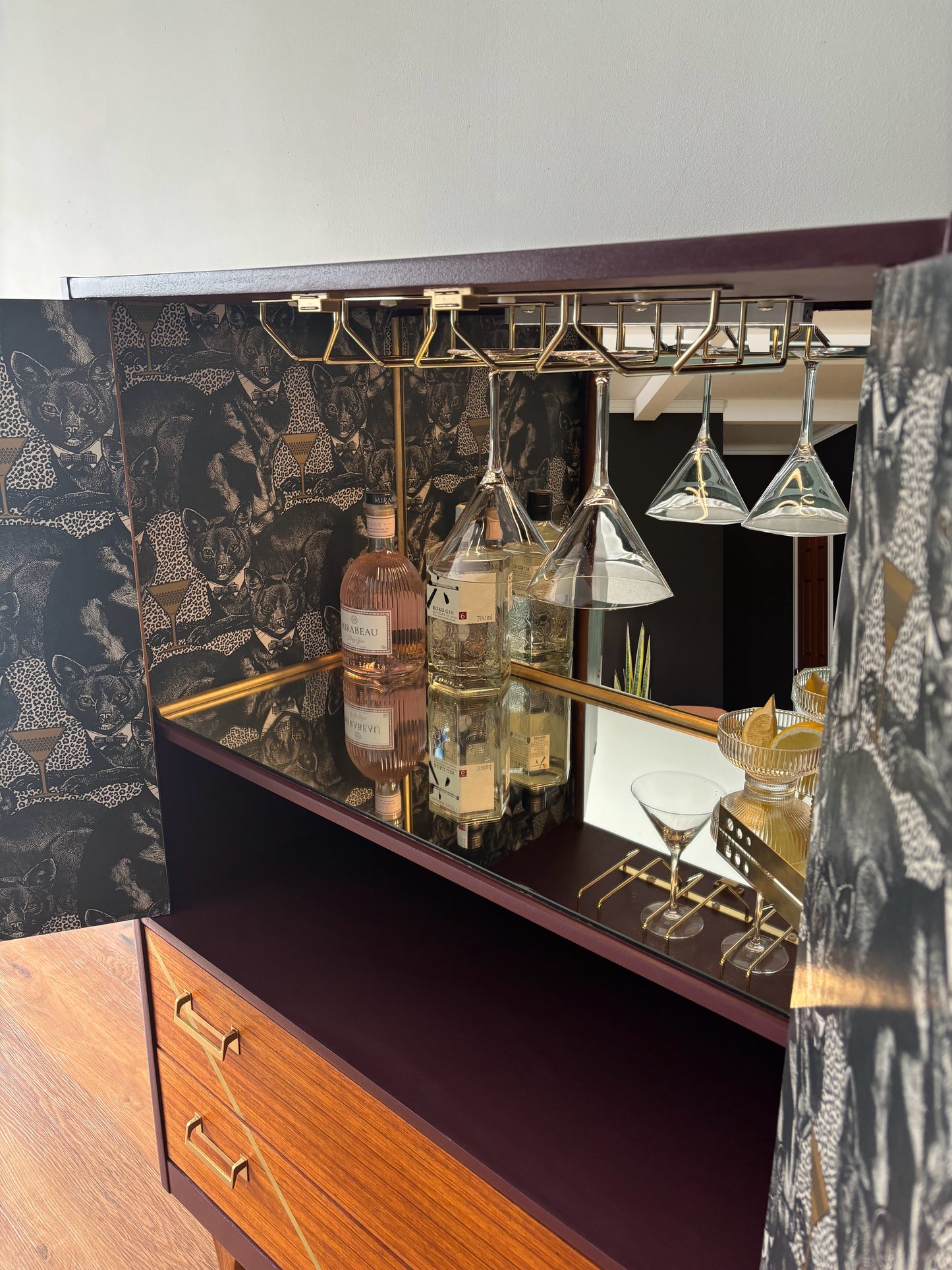 GPlan Eye Catching Drinks Cabinet