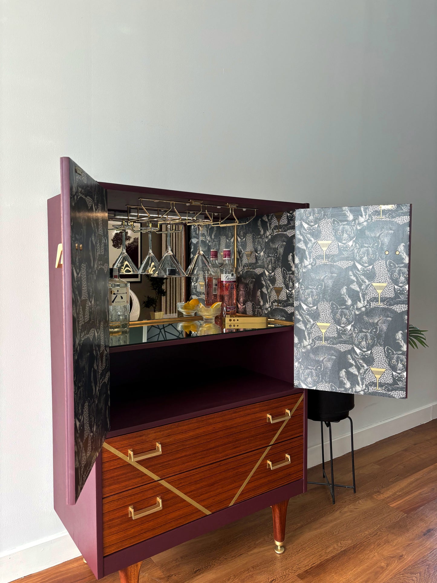 GPlan Eye Catching Drinks Cabinet