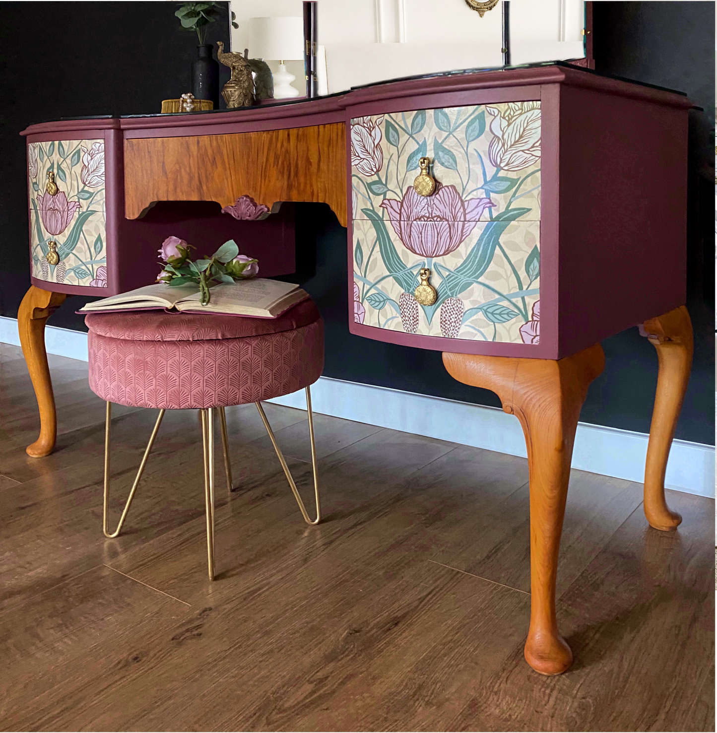 Queen Anne Dressing Table